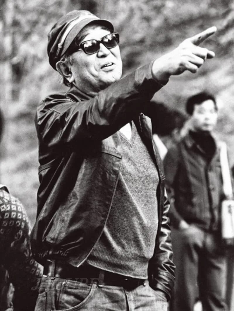 Akira Kurosawa. Акира Куросава Режиссер. Акира Куросава рост. Куросава фильмография. Акира курасава