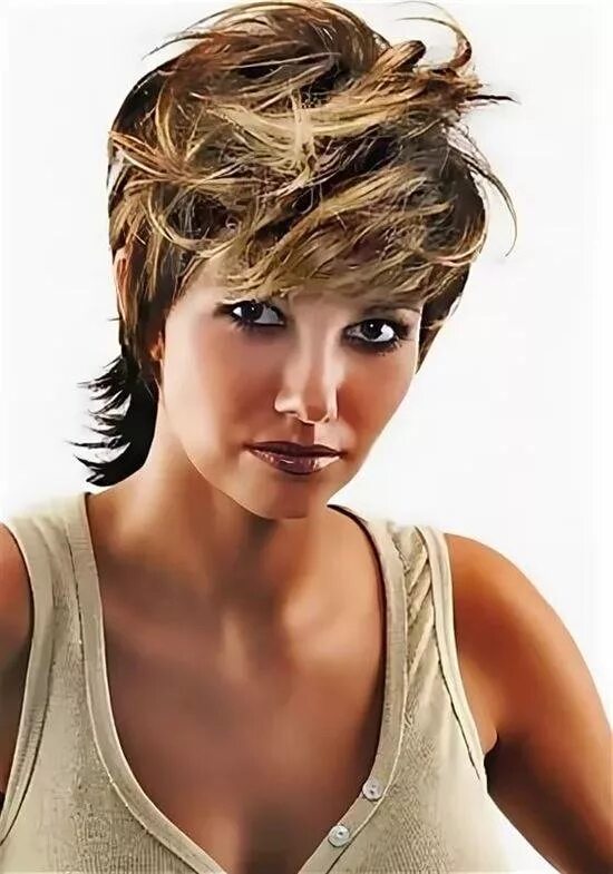 прическа гаврош женская. прическа гаврош женская. маллет женский 2022. стрижка пикси гаврош. стрижка пикси гаврош.