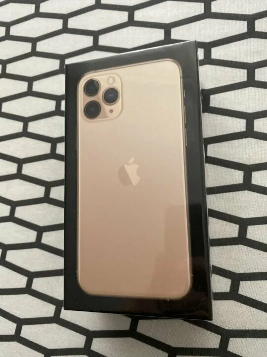 Айфон 13 спб 256. Iphone 11 Pro 256gb Gold. Iphone 11 Promax Gold. Iphone 11 Pro 256 ГБ золотой. Айфон 13 про золотой 256 ГБ.