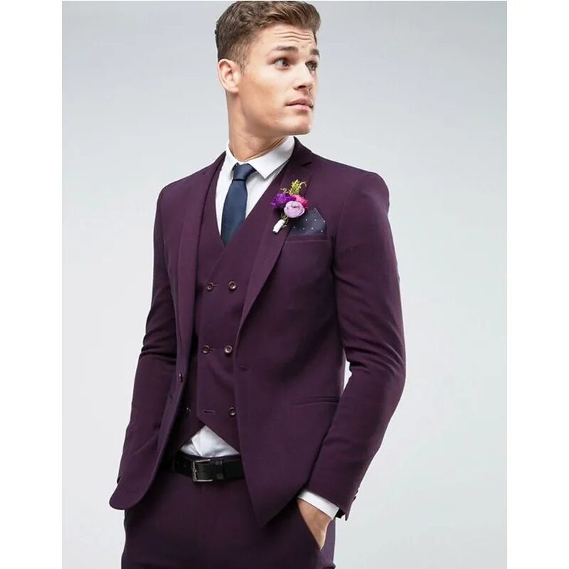 Фиолетовый мужской цвет. Свадебный костюм мужской. Свадебные костюмы для мужчин. Фиолетовый костюм мужской. Костюм на выпускной для парня.