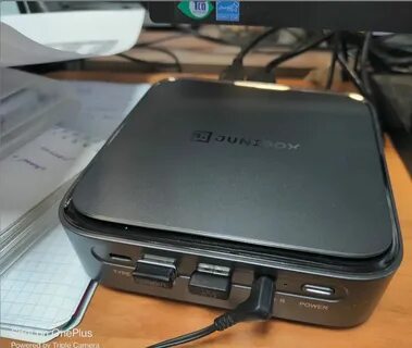 Junibox телевизор