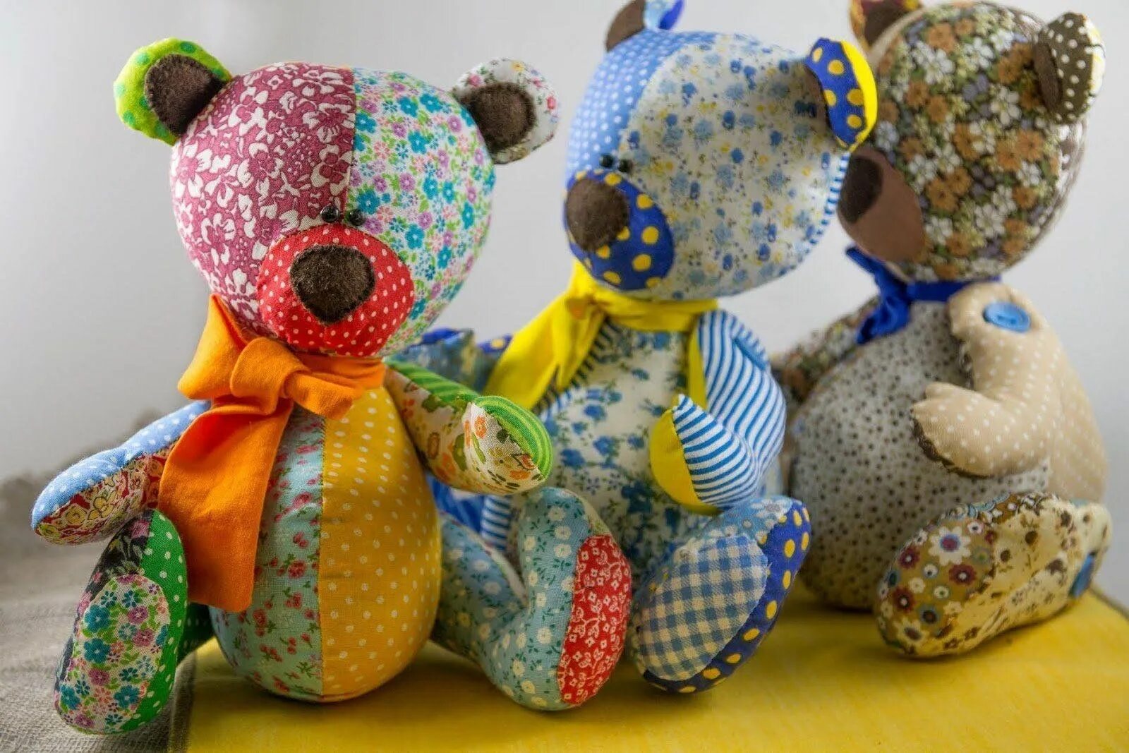 Техника мягкая игрушка. Игрушки из ткани. Игрушки из лоскутков. Мягкие игрушки в стиле пэчворк. Шитые игрушки.