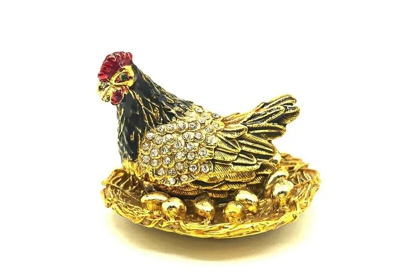 Купить курицу иркутск. Курочка несущая золотые яйца. Золотая курица. Курица с золотыми яйцами. Статуэтка Золотая курица.