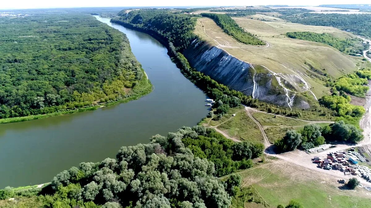 Река в белогорье воронежской области. Найди и исправь ошибки у излучины реки. Увал стихи. Мы остановились у излучины где. Река дон, кривоборье, воронежская область.