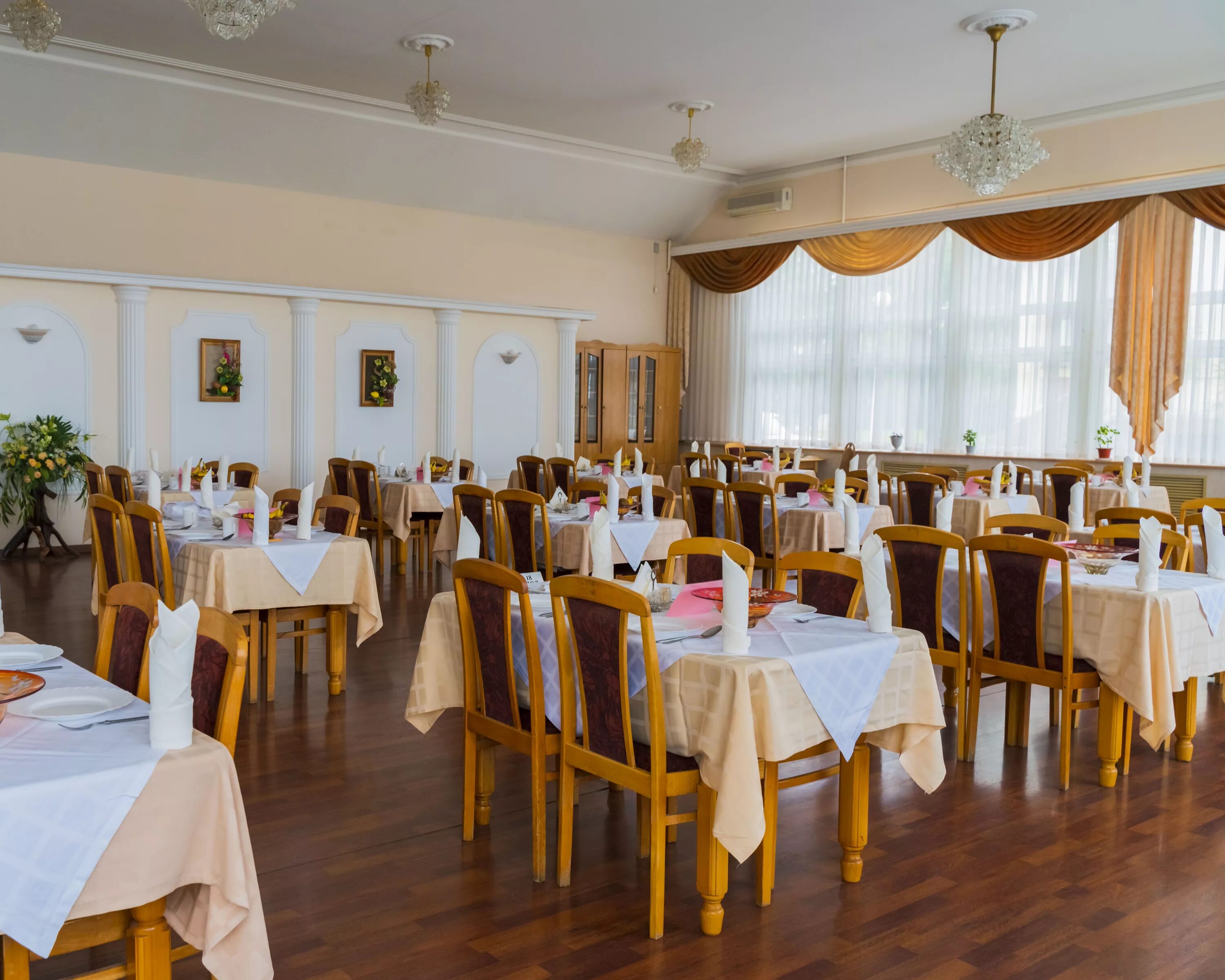 Военный санаторий пятигорск. Люкс двухкомнатный двухместный. Санаторий пятигорск военный пятигорский. Цвс санаторий пятигорск. Санаторий пятигорский 3.