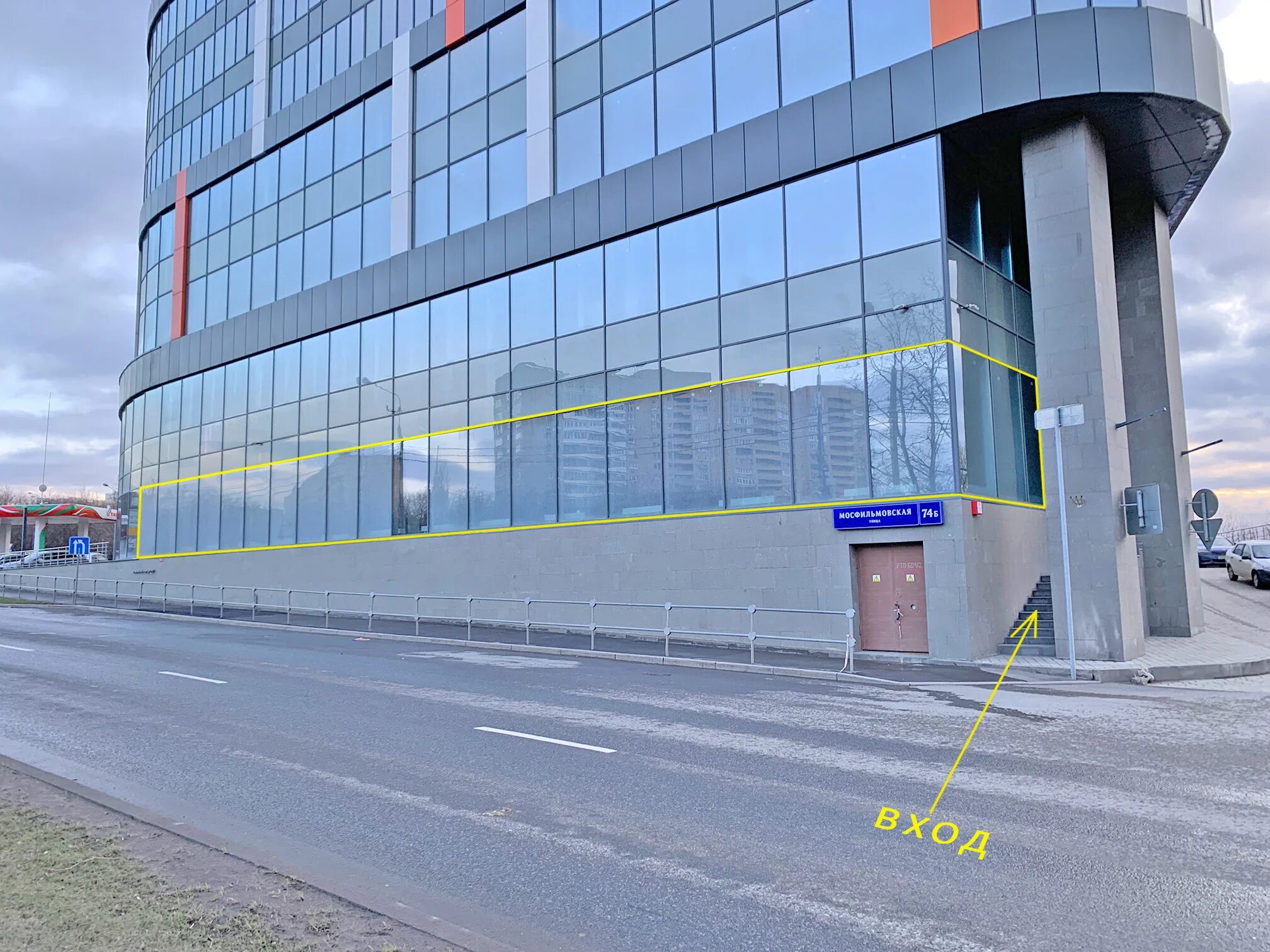 ул. мосфильмовская улица 74б. москва, ул. мосфильмовская пик. , 74.