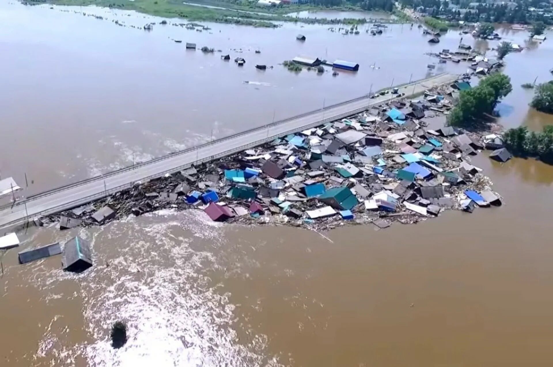 Где затопило город. Наводнение в Тулуне Иркутской области в 2019 году. Тулун Иркутская область наводнение. Наводнение Иркутск Тулун. Наводнение Тулун июнь 2019.