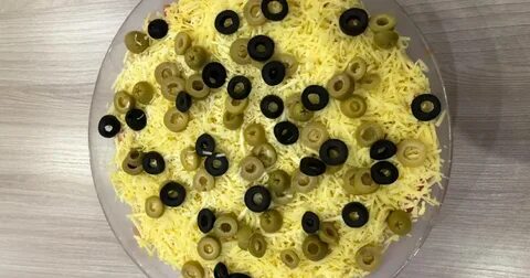 Маслины грибы курица