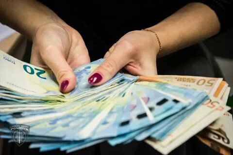 Возврат денег наличными