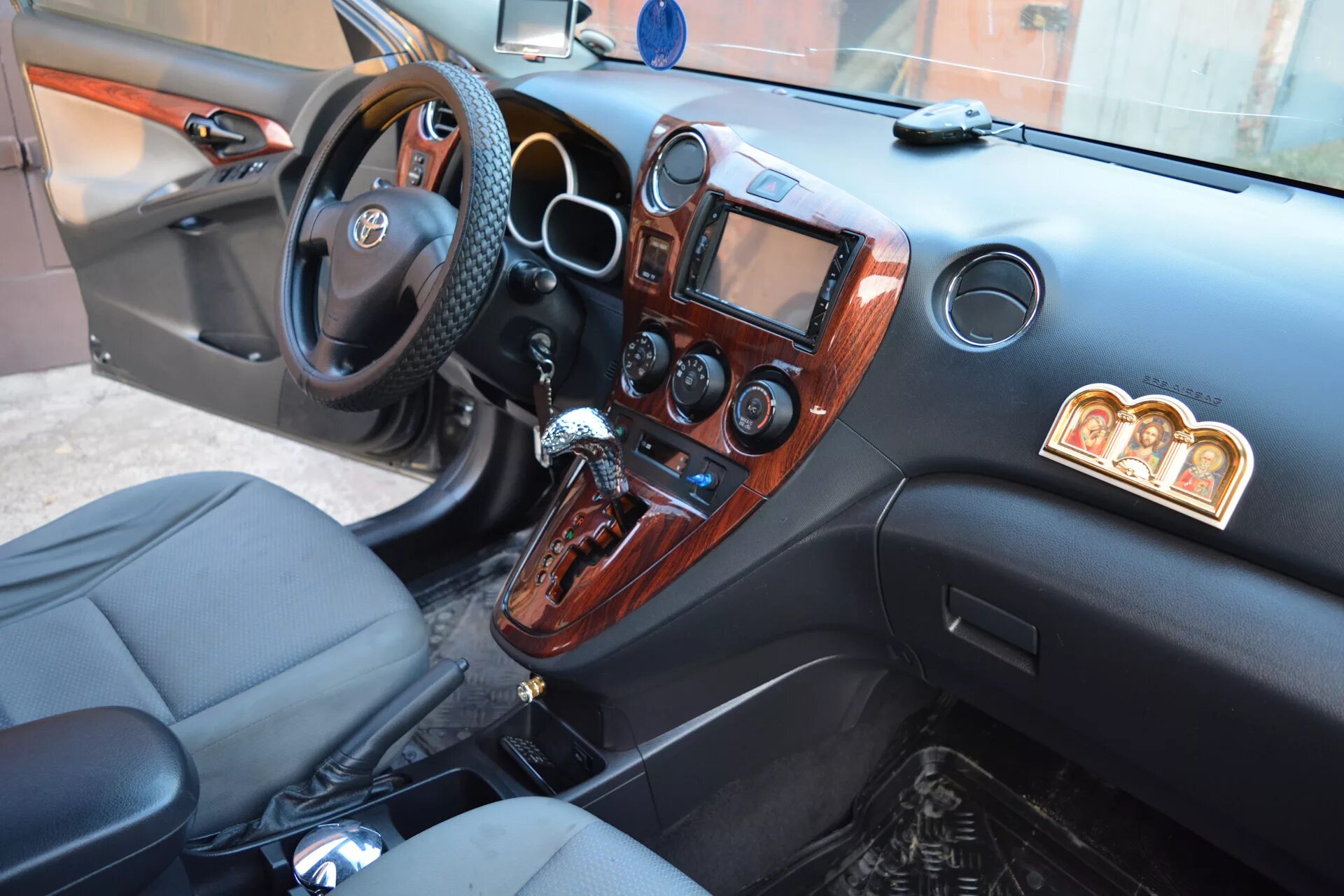 Toyota Highlander 2012 аквапринт. Toyota Matrix 2003 салон. Тойота Матрикс салон. Toyota Matrix 2002 салон. Тюнинг салона тойоты