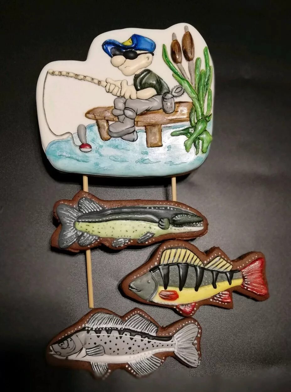 Пряник рыба. Пряники для рыбака. Имбирные пряники рыбаку. Пряничный набор для рыбака. Имбирный пряник рыба.