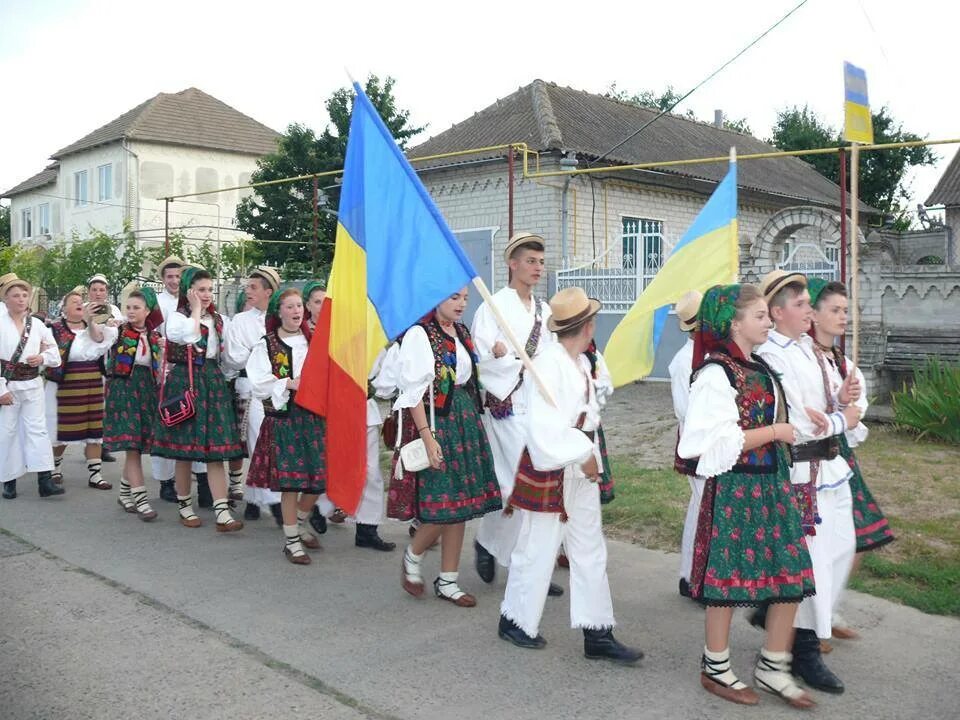 Украинцы румыния. Румыны на Украине. Часть Румынии на Украине. Румыния люди. Русские школы в Румынии.