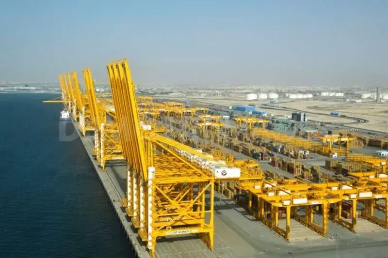Jebel ali port. Jebel ali порт. спг-терминал jebel ali. тэс jebel ali.