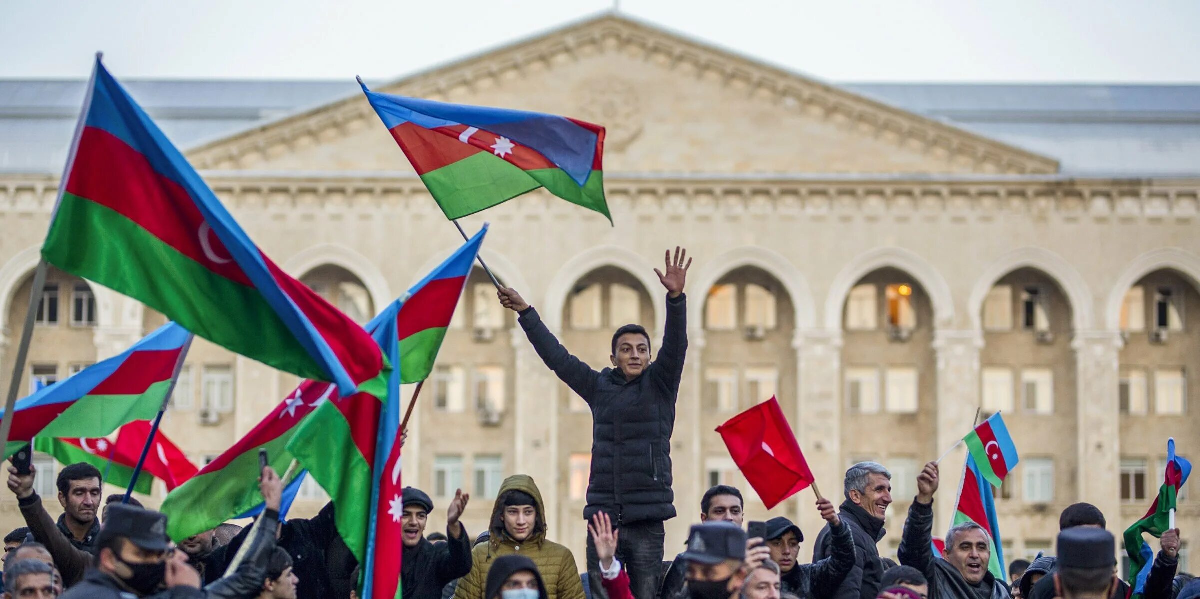 Новости часа в азербайджане на фейсбук. Армения Азербайджан 1920x1080. Гражданин Арманистон. Taline Sing Armenian. 30 Year Armenia independent Day.