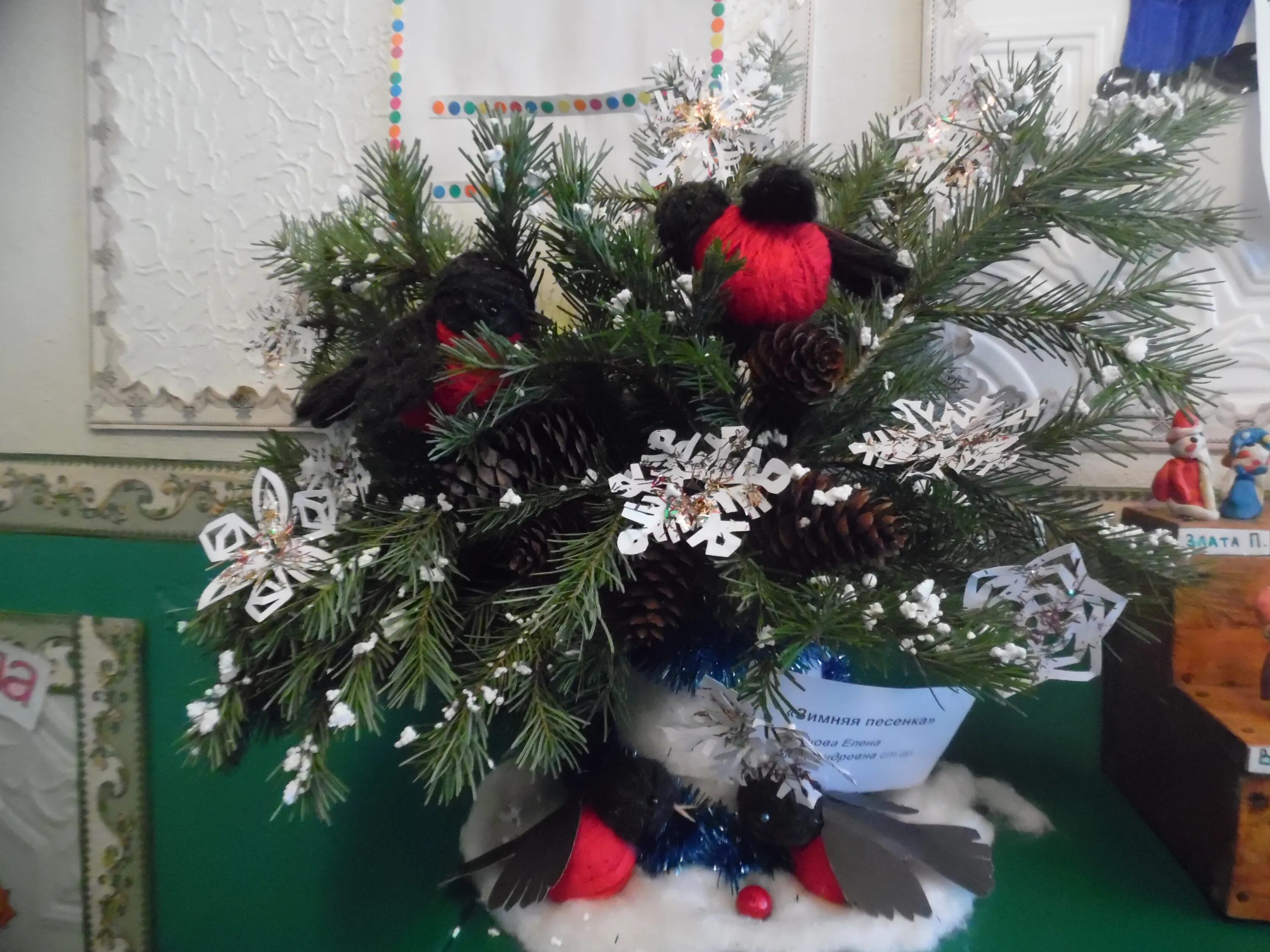 новогодняя экибана мастер класс. зимний букет своими руками из природного материала. новогодние букеты и композиции. зимний новогодний букет. новогодние букеты и композиции.