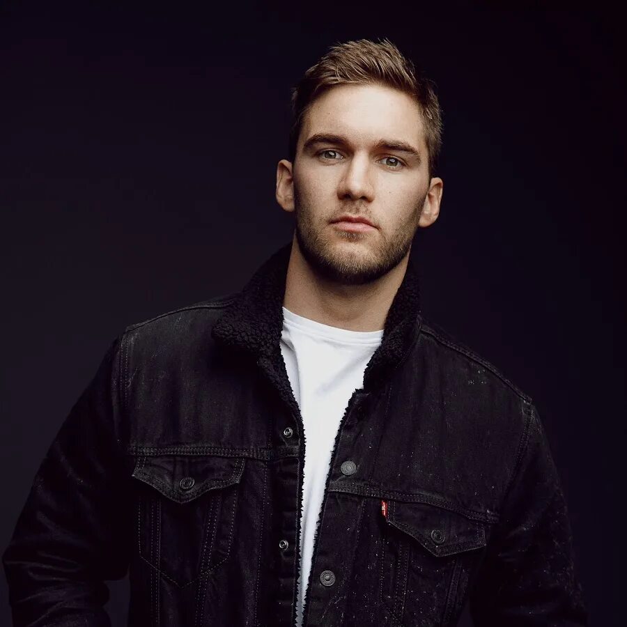 Дэвид джон макдональд фотосессии. Джон с макдональд актёр. John macdonald картины. John macdonald картины. Джон макдональд картины.