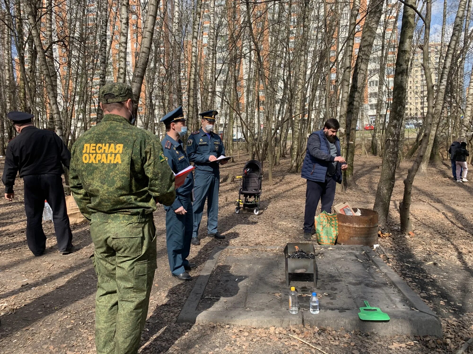 Обнаружено нарушение безопасности. Противопожарные рейды в Подмосковье. Нарушение противопожарного режима. Рейды МЧС по пожарной безопасности. Мособлпожспас фото 2010.