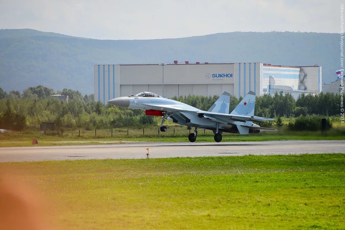 сух аэродром. су34 самолет. сухая речка приморский край бомбардировка аэродрома.