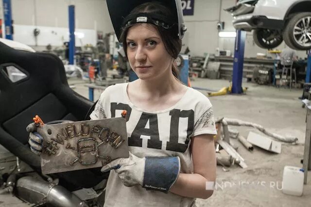 Weld queen художник. Kemppi gamma 100a. The welder catherine кофе. Сварщица екатерина кофе. Александра ивлева сварщица.