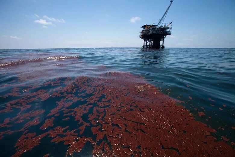 Глобальная проблема использования мирового океана. Разлив нефти в персидском заливе. нефтяное пятно в тихом океане. нефтяное загрязнение океана. нефть в море.