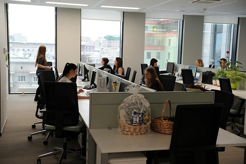 1 i work in an office