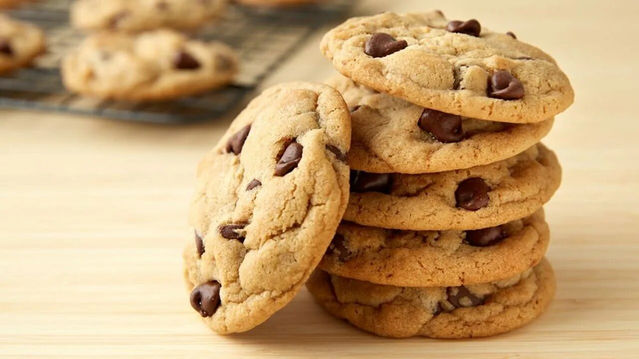 Cookies вкус. Американское шоколадное печенье кукис. печенье chocolate chip cookies. американское печенье с шоколадом. песочное печенье с шоколадом.