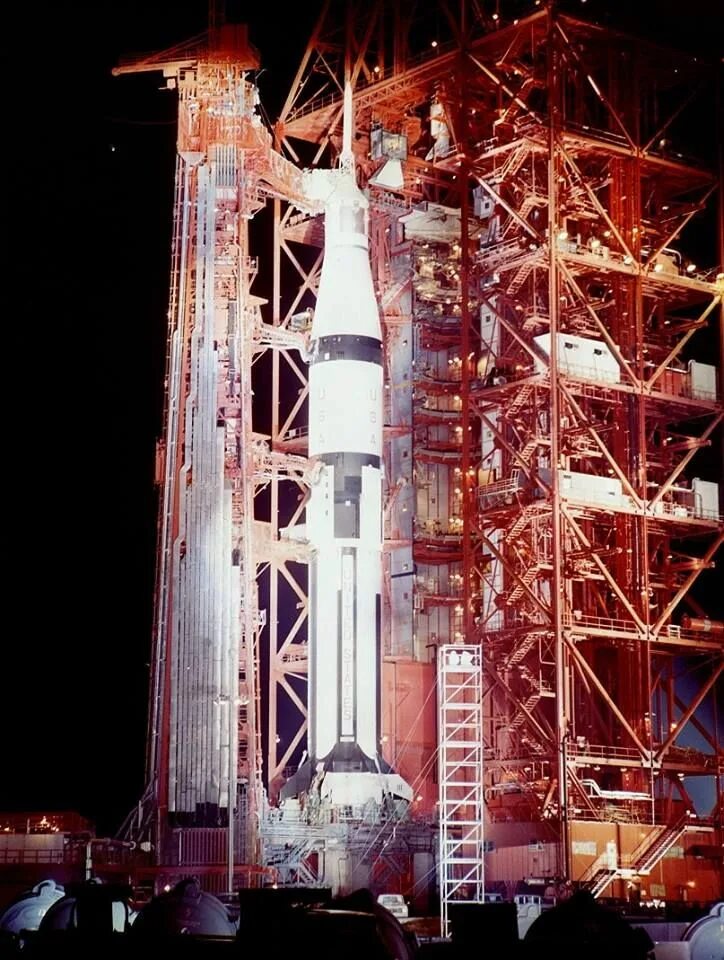 Apollo 7. Космический центр кеннеди сатурн 5. apollo 1 launch. стартовая площадка аполлон 11. аполлон 7.