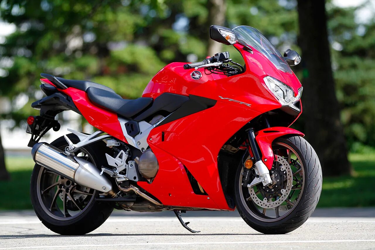 Хонда вфр 800 поколения. Honda vfr800f. Honda VFR 800. Honda VFR 800 2014. Мотоцикл Honda VFR 800.