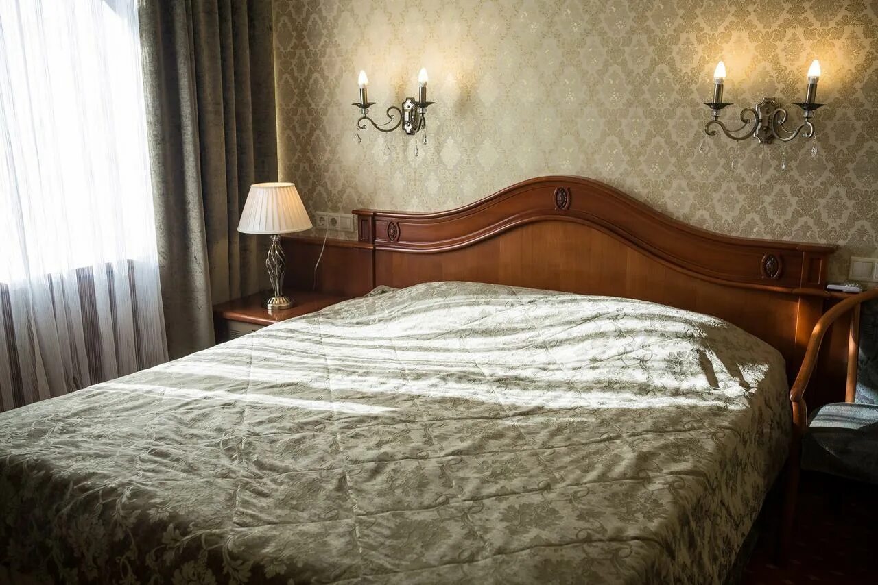 Отель нефтяник альметьевск ленина 32. Татарстан нефтяник альметьевске гостиница. Отель нефтяник альметьевск толстого 11. Отель нефтяник альметьевск. Ленина 32 альметьевск гостиница.