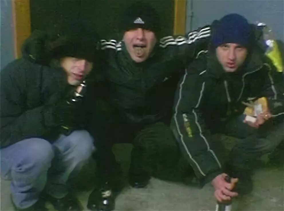 гопник в кожанке. молодые гопники. школьник гопник. русские гопники. Adidas tracksuit gopnik.