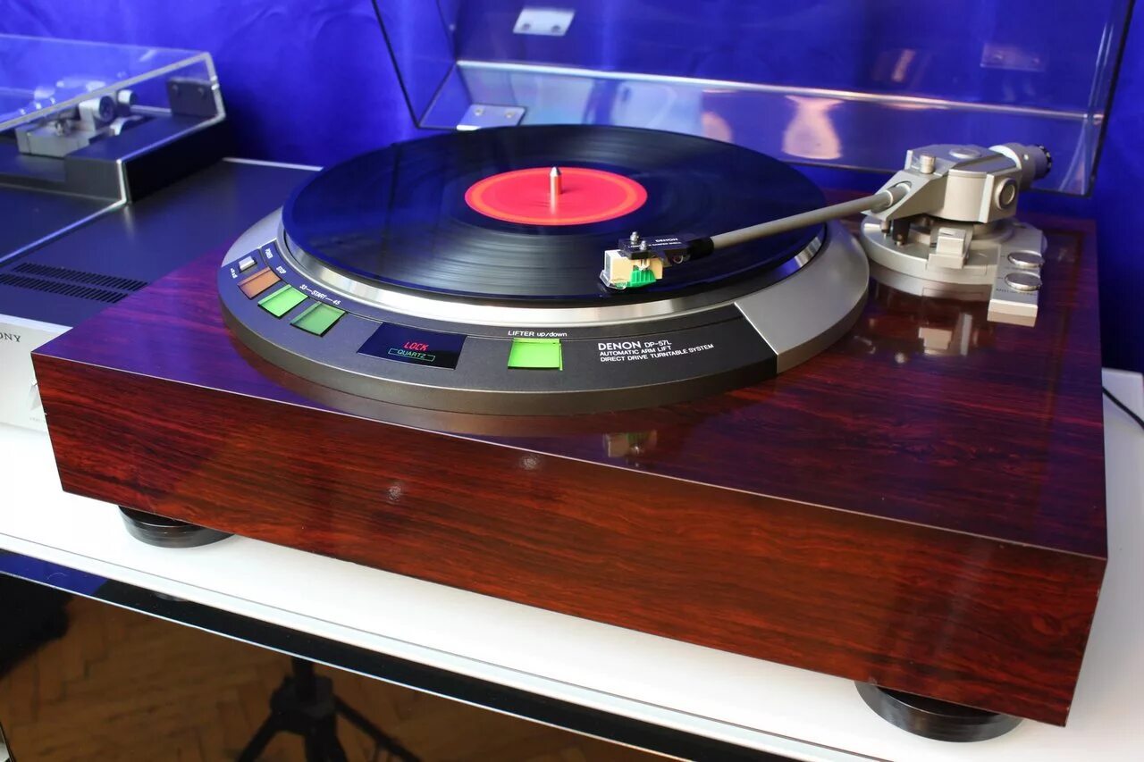 Rega planar 1 plus white. Thorens td-202. Pro-ject ground it deluxe 2. Виниловый проигрыватель 2020. Rega planar 8.