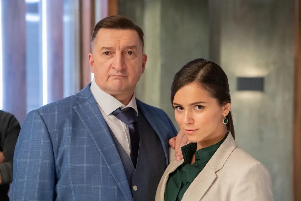 Гранд лион стс. Отель гранд 1 4. Отель гранд 1 4. Отель гранд лион серию 1. Отель гранд 1 4.