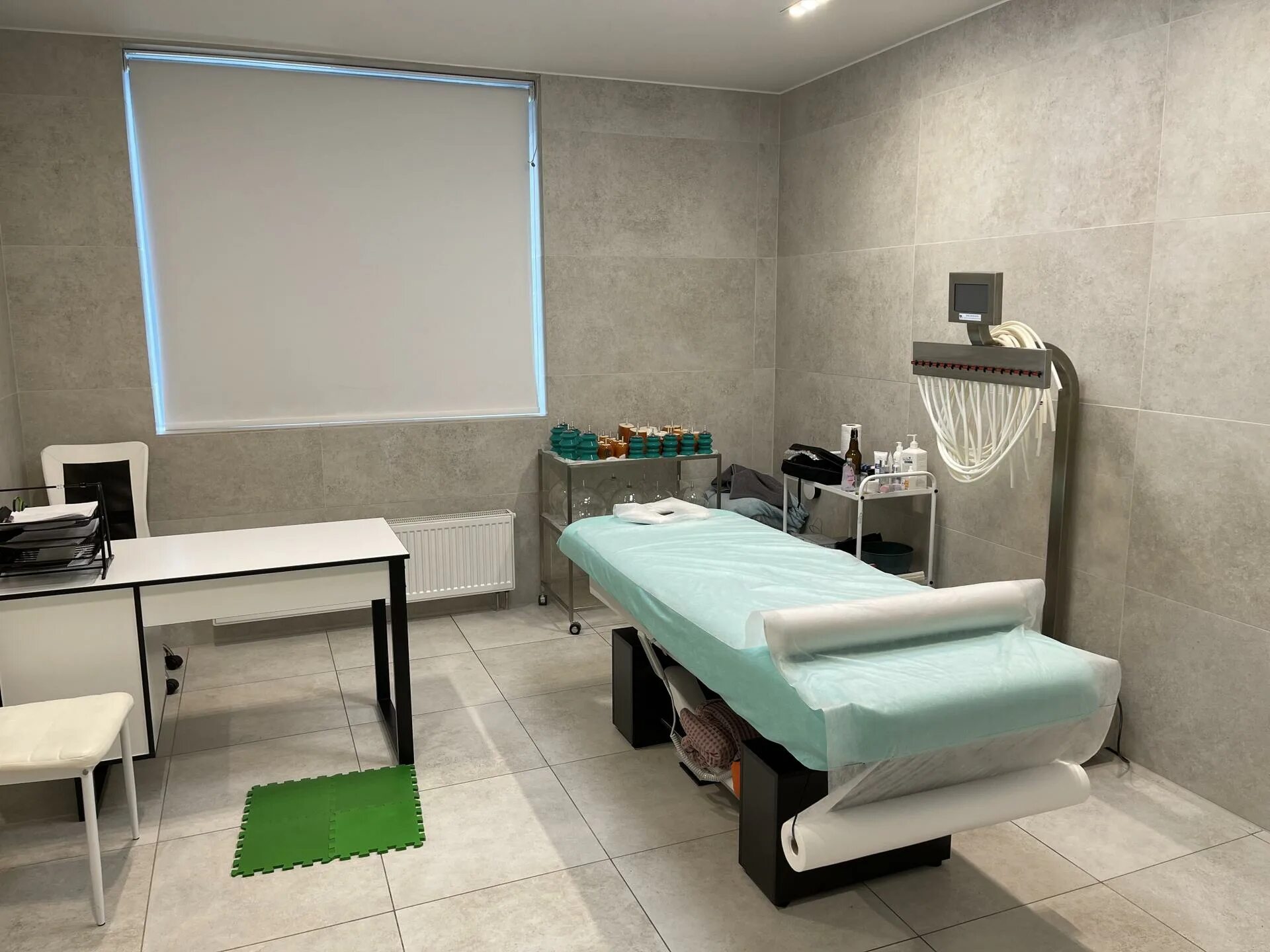 Дока центр логотип. Doc clinic. Отзыв док клиник. Доктор 24. Юлюса янониса 17а.