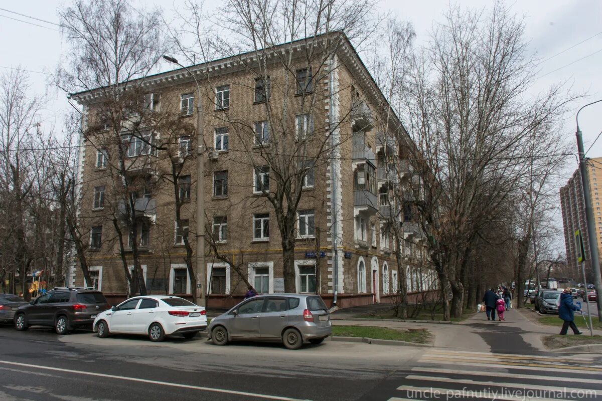 Улицы очаково. Старое Станционное здание Очаково. Фотоистория Очаково. Пржевальского дом   1 Очаково. Очаково дом с башней.