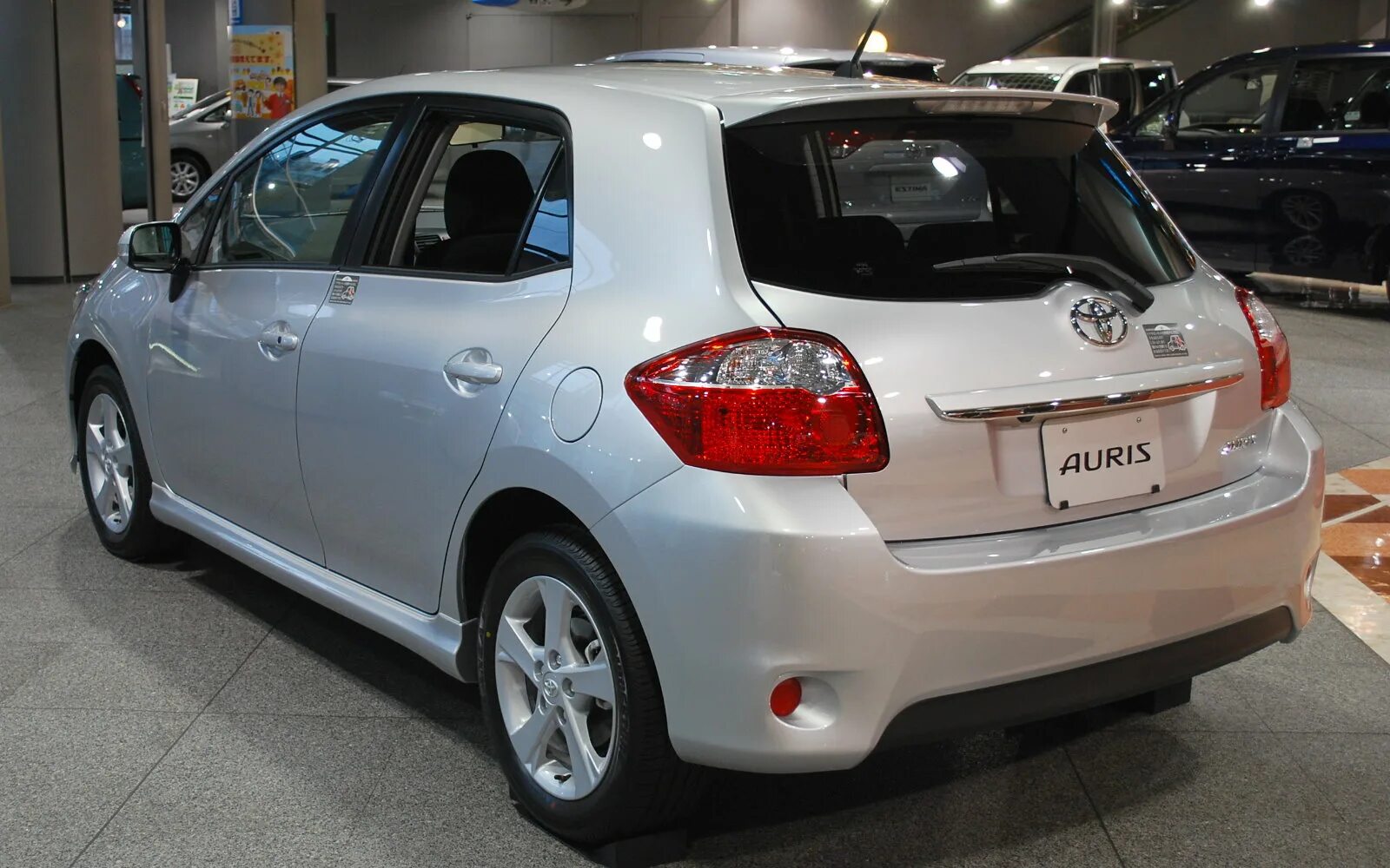 Toyota Auris 2009. Toyota Auris e150. Тойота аурис 150. Тойота аурис 2009 года.