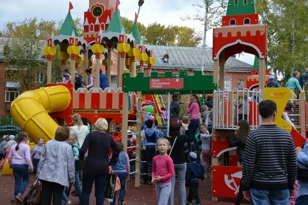 куда можно сходить в глазове. глазов воркаут. площадь свободы глазов фото. куда сходить в глазове с ребенком. куда можно сходить в глазове.