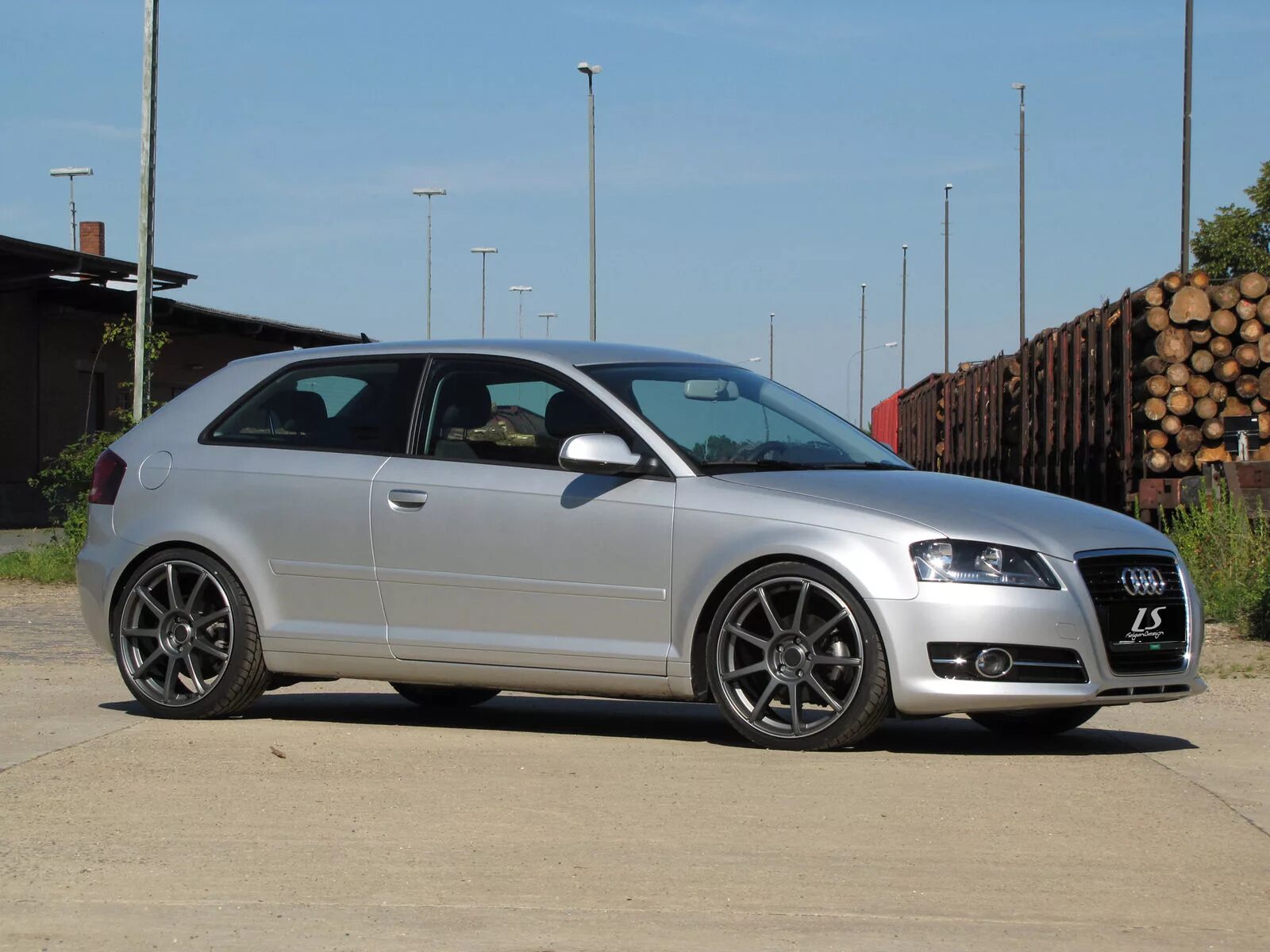 3a 5 b 7. Ауди а3 8p. Audi a4 Rotor r18. Audi a3 8p r17. Audi s3 8p Sportback.