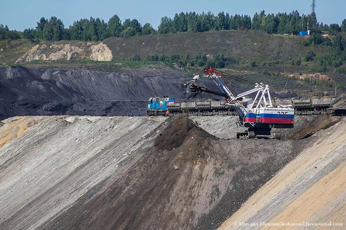 Бородинский разрез уголь. Угольный разрез бородино красноярский край. бородинский угольный разрез суэк. ирша-бородинский угольный разрез. бородинский угольный разрез г бородино красноярский край.