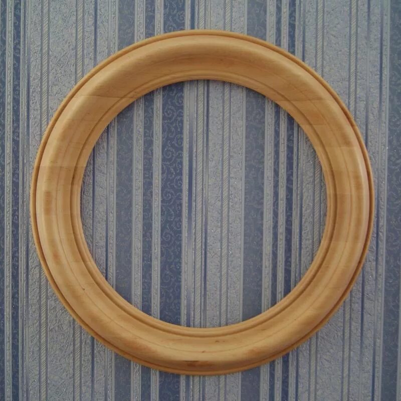 круглое зеркало в деревянной раме. круглая деревянная рама. рамка круглая дерево. круглая рамка из дерева. круглая фоторамка из дерева.