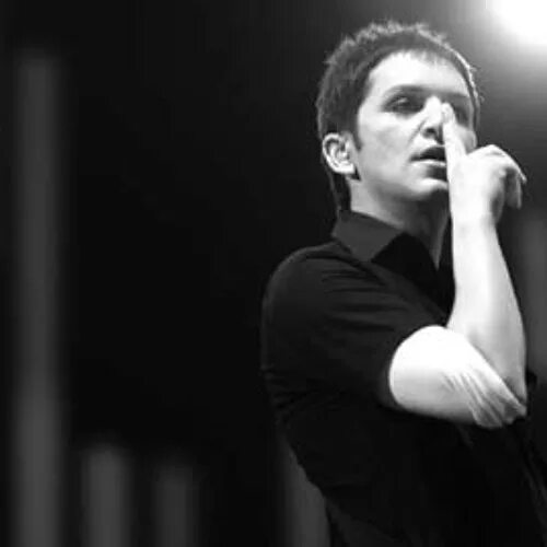 Тимо маас и брайан молко. Альбом год группа timo maas feat. Brian molko feat timo. Brian molko 2022. Тимо маас и брайан молко.