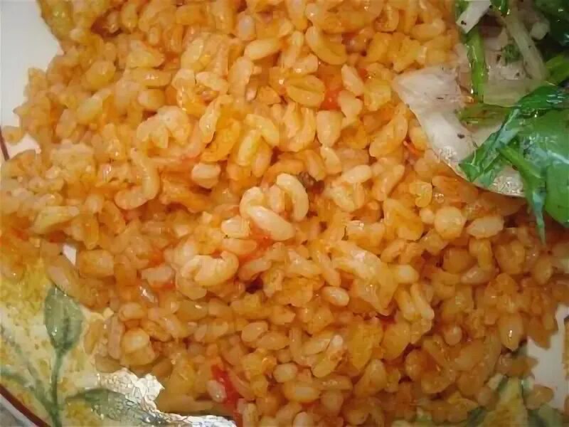 Булгур с овощами. Плов с булгуром и курицей в казане. Плов в казане на костре сеня в деле. Булгур с томатами. Булгур с луком и морковью.