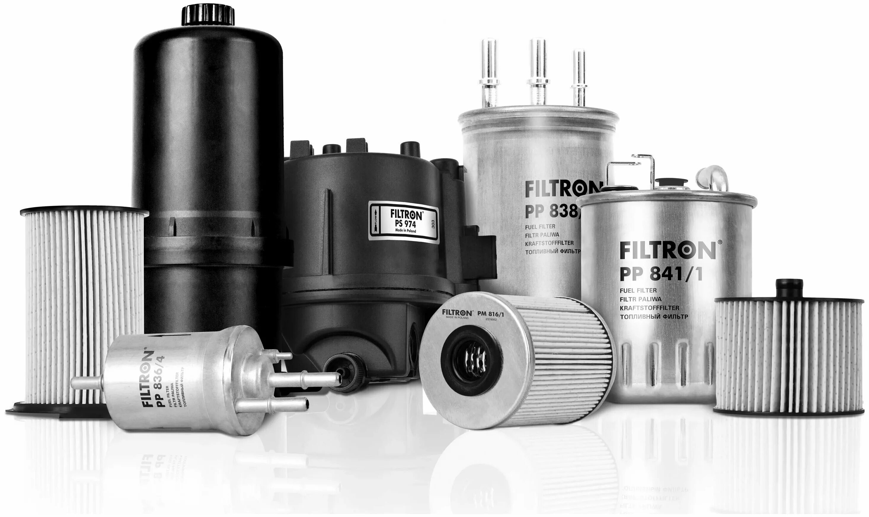 Дональдсон фильтроэлементы. Запчасти двигателя komatsu. Donaldson p502138. Расходники для дизеля. Расходные материалы для генераторов.