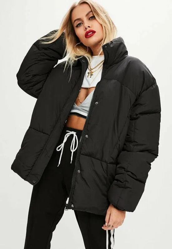 Зимнюю куртку легкую. Missguided Jacket Waist Puffer зимняя куртка. Куртка зимняя женская модная 2022 оверсайз. Куртка оверсайз зима женская 2022 парка. Missguided Longline Puffer Coat.