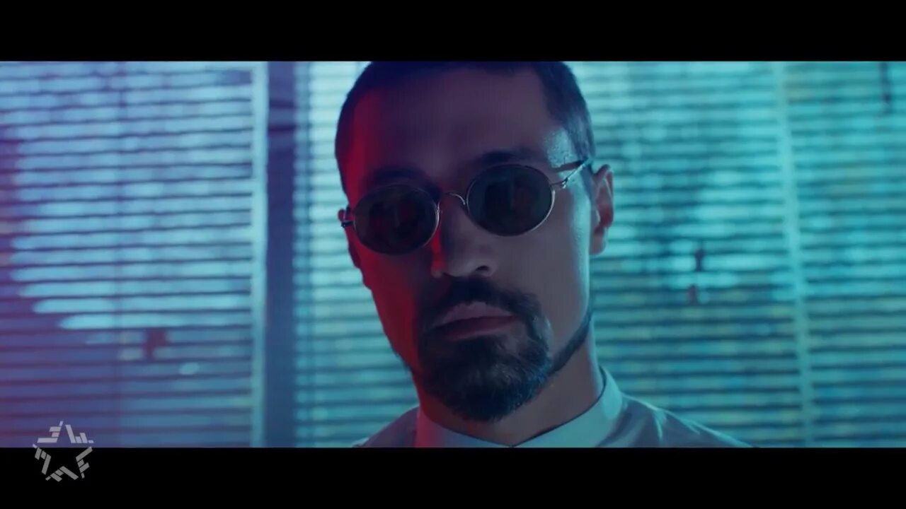 Лабиринт клип. Русский клип лабиринт.