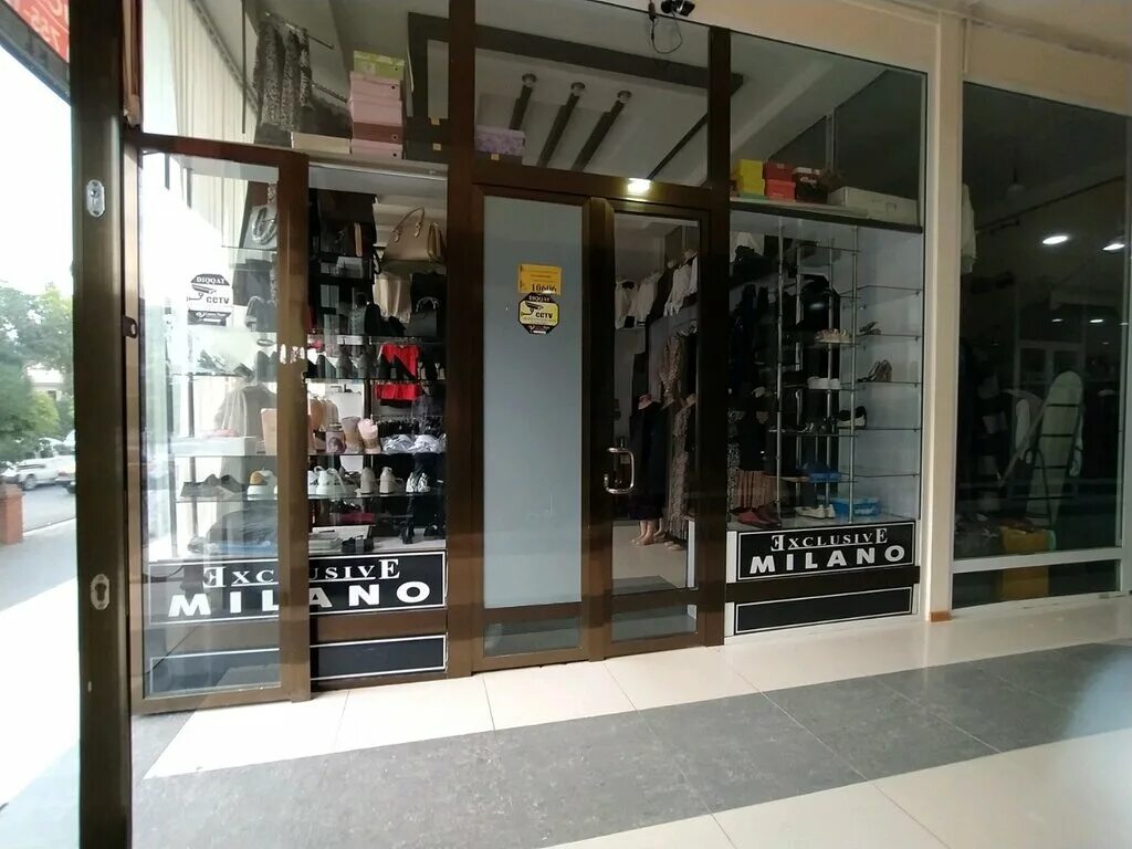 магазин женской одежды ташкента. бутик догвуд лейн. бутик эксклюзив дирижабль. магазин мастерская одежды интерьер. магазин одежды.