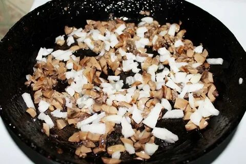 Салат леший с грибами и курицей слоями