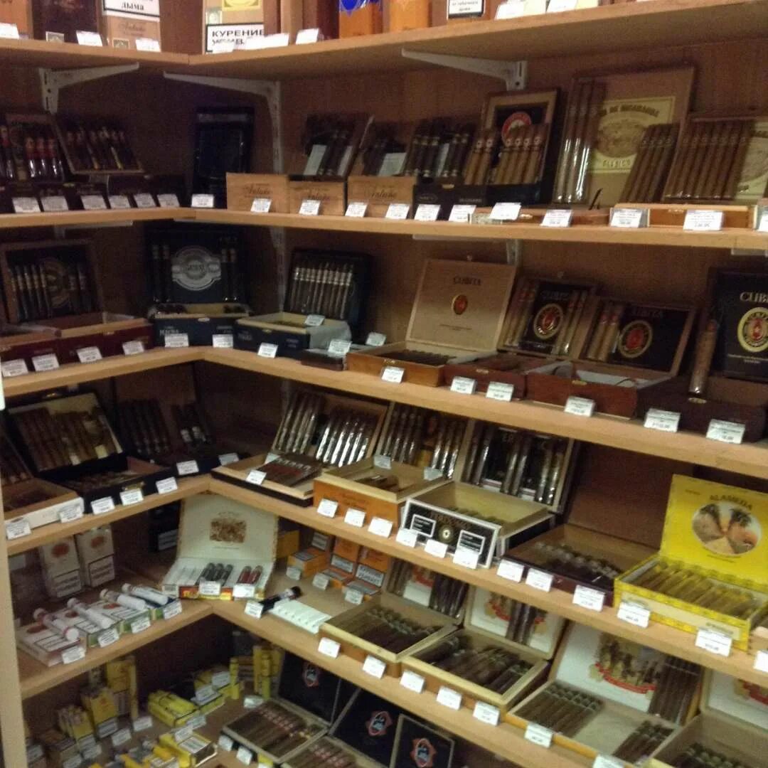 Табакерка в приютском, москва. Табакерка ларек. Тавлинка табакерка. Табакерка магазин. Табакерка табачка.