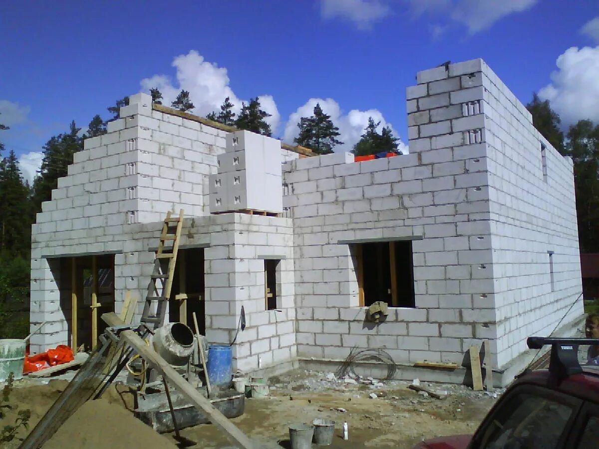 Домик из газобетона. Дом 80 кв. Дома из автоклавного газобетона. Дом из газобетонных блоков. Дом из газобетона 85 кв м.