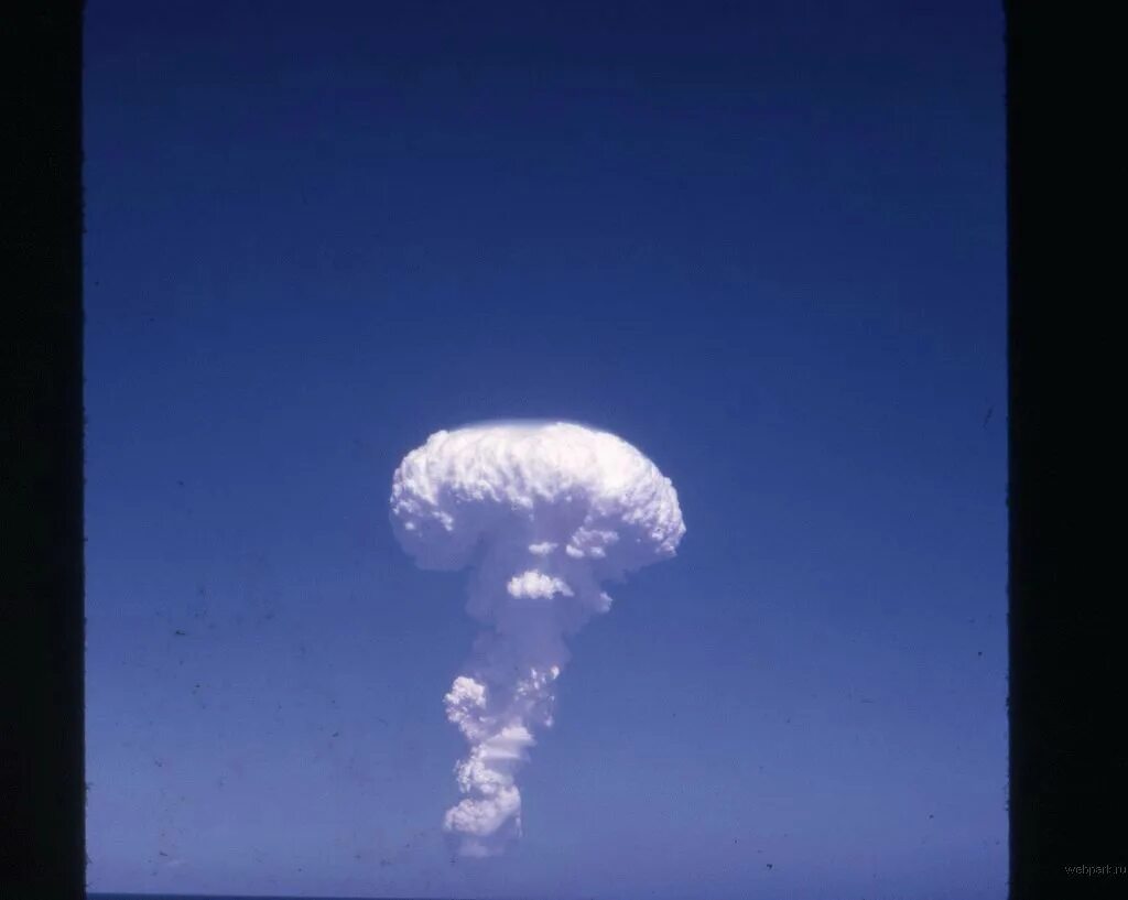 Ядерный взрыв Канопус. Атмосферный ядерный взрыв. Ядерное облако. Воздушный атомный взрыв.