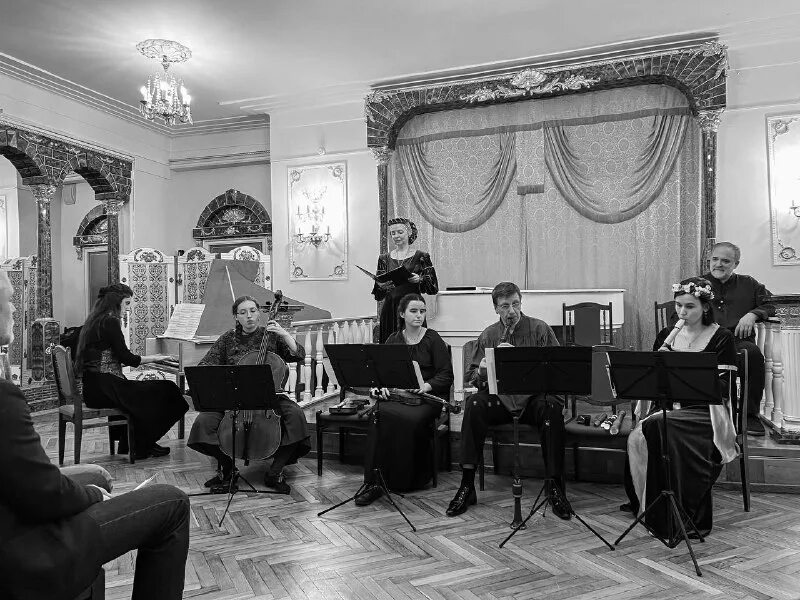 камерный оркестр дивертисмент санкт-петербург. группа песни нашего века. ансамбль песни нашего века. дом ученых на пречистенке. Cold blooded резников.